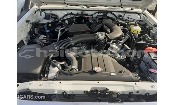 Acheter Import Voiture Toyota Land Cruiser Blanc à Import - Dubai, Artibonite Acheter Import Voiture Toyota Land Cruiser Blanc à Import - Dubai, Artibonite