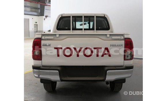 Acheter Import Voiture Toyota Hilux Blanc à Import - Dubai, Artibonite Acheter Import Voiture Toyota Hilux Blanc à Import - Dubai, Artibonite