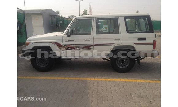 Acheter Import Voiture Toyota Land Cruiser Blanc à Import - Dubai, Artibonite Acheter Import Voiture Toyota Land Cruiser Blanc à Import - Dubai, Artibonite