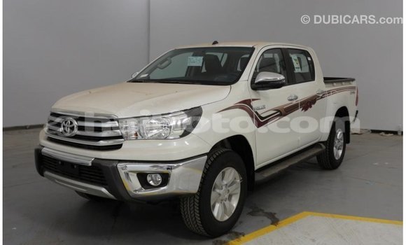 Buy Import Toyota Hilux White Car in Import - Dubai in Artibonite Buy Import Toyota Hilux White Car in Import - Dubai in Artibonite