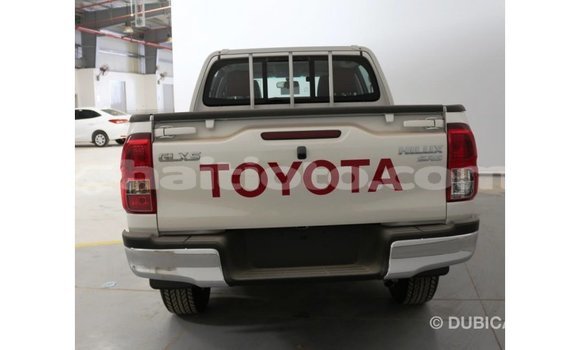 Buy Import Toyota Hilux White Car in Import - Dubai in Artibonite Buy Import Toyota Hilux White Car in Import - Dubai in Artibonite