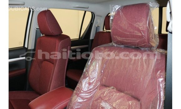 Buy Import Toyota Hilux White Car in Import - Dubai in Artibonite Buy Import Toyota Hilux White Car in Import - Dubai in Artibonite