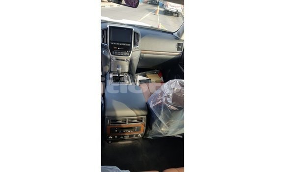 Acheter Import Voiture Toyota Land Cruiser Noir à Import - Dubai, Artibonite Acheter Import Voiture Toyota Land Cruiser Noir à Import - Dubai, Artibonite