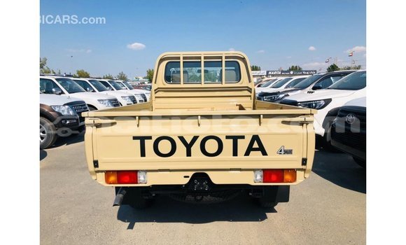Acheter Import Voiture Toyota Land Cruiser Beige à Import - Dubai, Artibonite Acheter Import Voiture Toyota Land Cruiser Beige à Import - Dubai, Artibonite