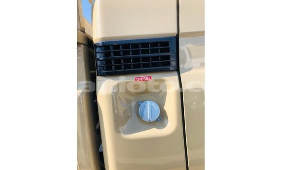 Acheter Import Voiture Toyota Land Cruiser Beige à Import - Dubai, Artibonite Acheter Import Voiture Toyota Land Cruiser Beige à Import - Dubai, Artibonite