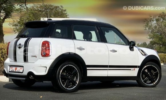 Acheter Import Voiture Mini Cooper Blanc à Import - Dubai, Artibonite Acheter Import Voiture Mini Cooper Blanc à Import - Dubai, Artibonite