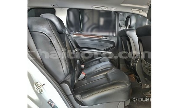 Acheter Import Voiture Mercedes-Benz 190 (W201) Autre à Import - Dubai, Artibonite Acheter Import Voiture Mercedes-Benz 190 (W201) Autre à Import - Dubai, Artibonite