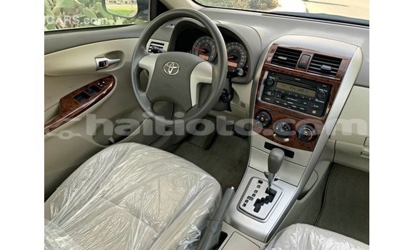 Acheter Import Voiture Toyota Corolla Blanc à Import - Dubai, Artibonite Acheter Import Voiture Toyota Corolla Blanc à Import - Dubai, Artibonite
