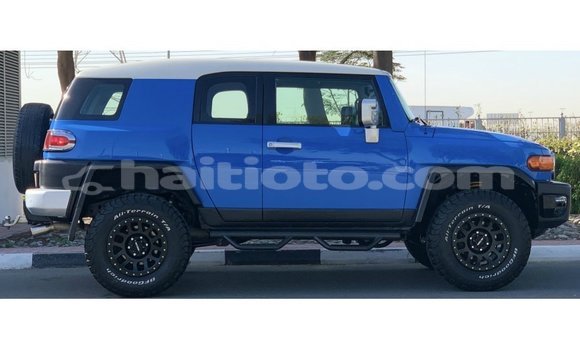 Acheter Import Voiture Toyota FJ Cruiser Bleu à Import - Dubai, Artibonite Acheter Import Voiture Toyota FJ Cruiser Bleu à Import - Dubai, Artibonite