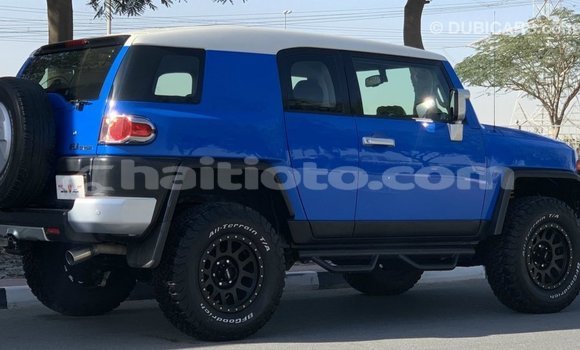Acheter Import Voiture Toyota FJ Cruiser Bleu à Import - Dubai, Artibonite Acheter Import Voiture Toyota FJ Cruiser Bleu à Import - Dubai, Artibonite