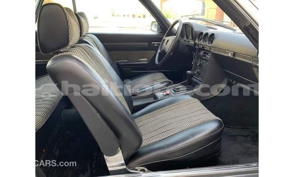 Acheter Import Voiture Mercedes-Benz 190 (W201) Blanc à Import - Dubai, Artibonite Acheter Import Voiture Mercedes-Benz 190 (W201) Blanc à Import - Dubai, Artibonite