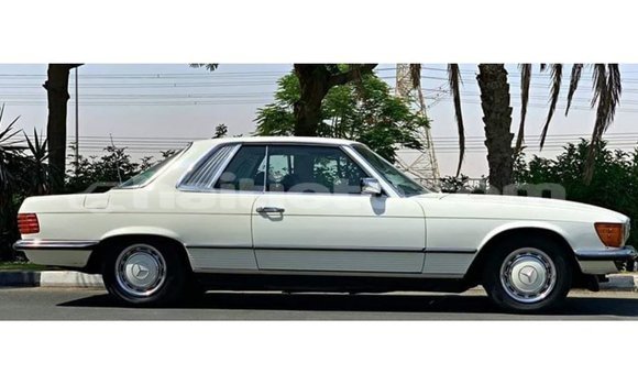 Acheter Import Voiture Mercedes-Benz 190 (W201) Blanc à Import - Dubai, Artibonite Acheter Import Voiture Mercedes-Benz 190 (W201) Blanc à Import - Dubai, Artibonite