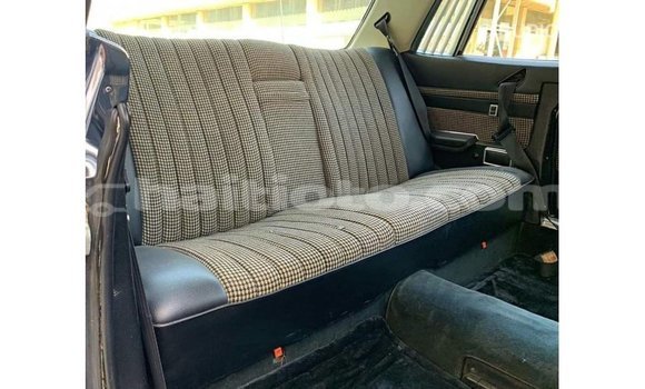 Acheter Import Voiture Mercedes-Benz 190 (W201) Blanc à Import - Dubai, Artibonite Acheter Import Voiture Mercedes-Benz 190 (W201) Blanc à Import - Dubai, Artibonite