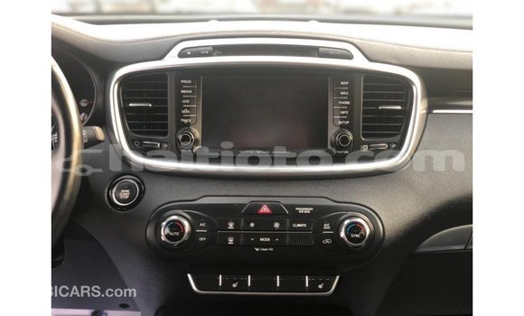 Acheter Import Voiture Kia Sorento Noir à Import - Dubai, Artibonite Acheter Import Voiture Kia Sorento Noir à Import - Dubai, Artibonite