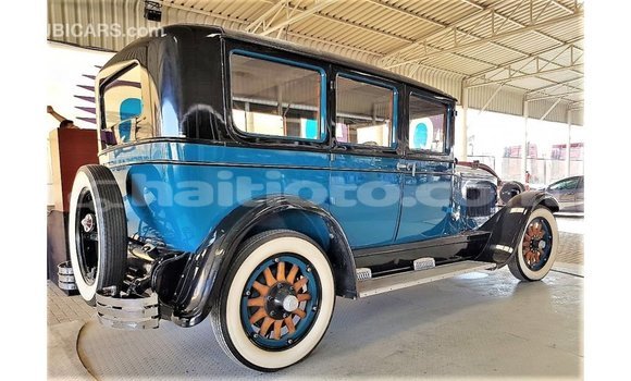 Buy Import Buick Electra Blue Car in Import - Dubai in Artibonite Buy Import Buick Electra Blue Car in Import - Dubai in Artibonite