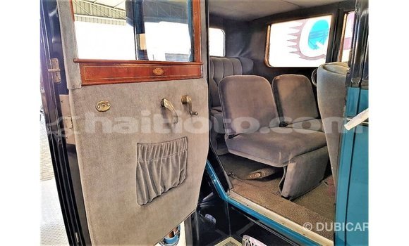 Buy Import Buick Electra Blue Car in Import - Dubai in Artibonite Buy Import Buick Electra Blue Car in Import - Dubai in Artibonite