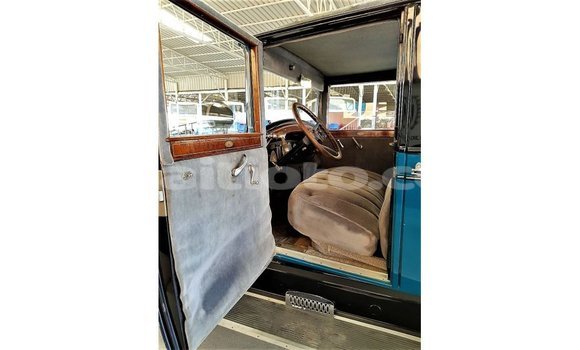 Buy Import Buick Electra Blue Car in Import - Dubai in Artibonite Buy Import Buick Electra Blue Car in Import - Dubai in Artibonite