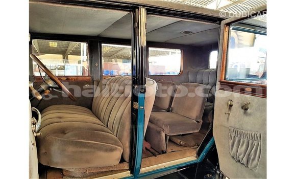 Buy Import Buick Electra Blue Car in Import - Dubai in Artibonite Buy Import Buick Electra Blue Car in Import - Dubai in Artibonite