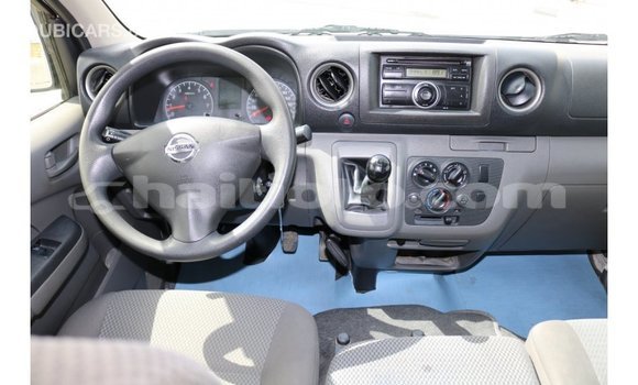 Acheter Import Voiture Nissan Urvan Blanc à Import - Dubai, Artibonite