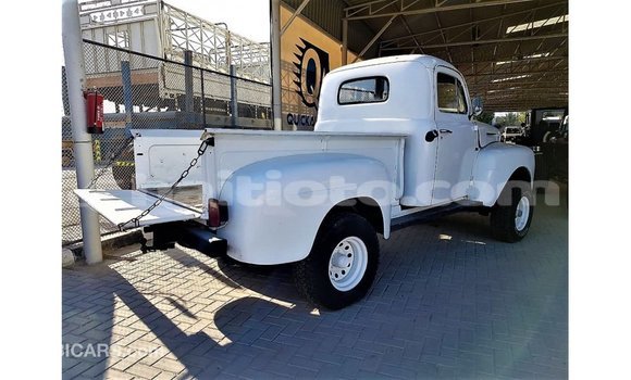 Buy Import Ford Club Wagon White Car in Import - Dubai in Artibonite Buy Import Ford Club Wagon White Car in Import - Dubai in Artibonite