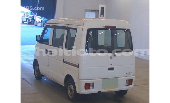 Acheter Import Utilitaire Suzuki Every Blanc à Import - Dubai, Artibonite Acheter Import Utilitaire Suzuki Every Blanc à Import - Dubai, Artibonite