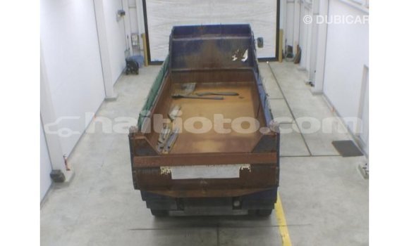 Acheter Import Utilitaire Nissan Evalia Bleu à Import - Dubai, Artibonite Acheter Import Utilitaire Nissan Evalia Bleu à Import - Dubai, Artibonite