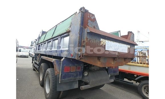 Acheter Import Utilitaire Nissan Evalia Bleu à Import - Dubai, Artibonite Acheter Import Utilitaire Nissan Evalia Bleu à Import - Dubai, Artibonite