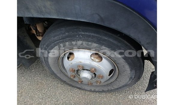 Acheter Import Utilitaire Nissan Evalia Bleu à Import - Dubai, Artibonite Acheter Import Utilitaire Nissan Evalia Bleu à Import - Dubai, Artibonite