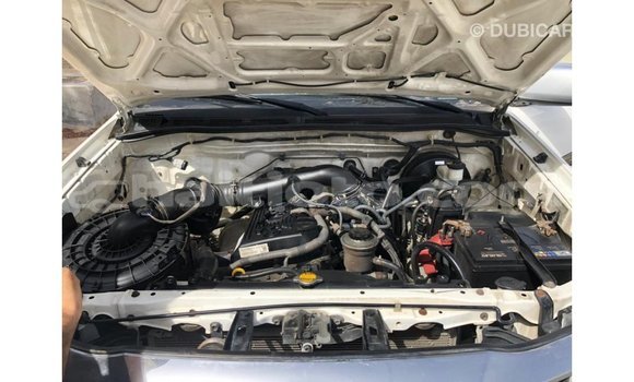 Acheter Import Voiture Toyota Hilux Blanc à Import - Dubai, Artibonite Acheter Import Voiture Toyota Hilux Blanc à Import - Dubai, Artibonite