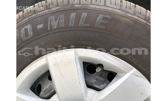 Buy Import Toyota Hiace White Car in Import - Dubai in Artibonite Buy Import Toyota Hiace White Car in Import - Dubai in Artibonite