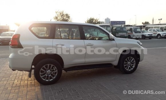 Acheter Import Voiture Toyota Prado Blanc à Import - Dubai, Artibonite Acheter Import Voiture Toyota Prado Blanc à Import - Dubai, Artibonite