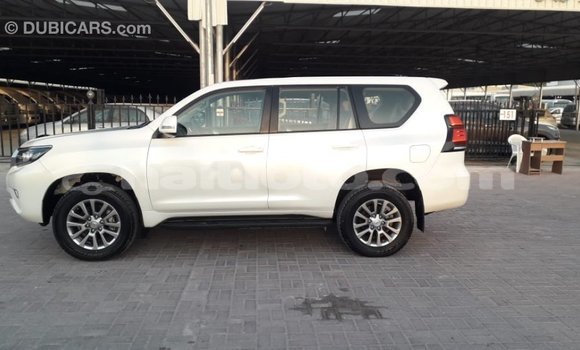 Acheter Import Voiture Toyota Prado Blanc à Import - Dubai, Artibonite Acheter Import Voiture Toyota Prado Blanc à Import - Dubai, Artibonite