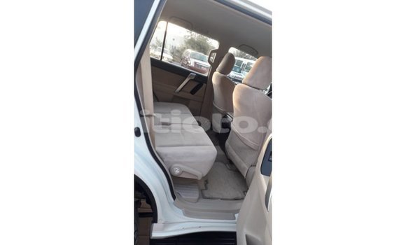 Acheter Import Voiture Toyota Prado Blanc à Import - Dubai, Artibonite Acheter Import Voiture Toyota Prado Blanc à Import - Dubai, Artibonite