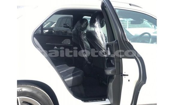 Acheter Import Voiture Mercedes-Benz GLE Blanc à Import - Dubai, Artibonite Acheter Import Voiture Mercedes-Benz GLE Blanc à Import - Dubai, Artibonite