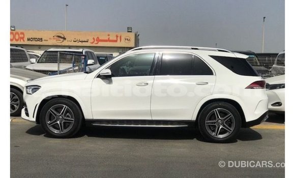 Acheter Import Voiture Mercedes-Benz GLE Blanc à Import - Dubai, Artibonite Acheter Import Voiture Mercedes-Benz GLE Blanc à Import - Dubai, Artibonite
