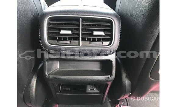 Acheter Import Voiture Mercedes-Benz GLE Blanc à Import - Dubai, Artibonite Acheter Import Voiture Mercedes-Benz GLE Blanc à Import - Dubai, Artibonite