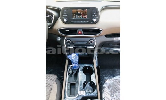 Buy Import Hyundai Santa Fe White Car in Import - Dubai in Artibonite Buy Import Hyundai Santa Fe White Car in Import - Dubai in Artibonite