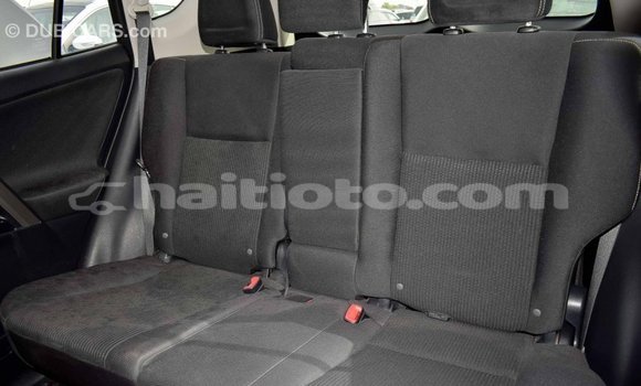 Acheter Import Utilitaire Toyota HiAce Autre à Import - Dubai, Artibonite Acheter Import Utilitaire Toyota HiAce Autre à Import - Dubai, Artibonite