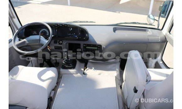 Acheter Import Voiture Toyota Coaster Blanc à Import - Dubai, Artibonite