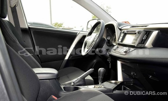 Acheter Import Utilitaire Toyota HiAce Autre à Import - Dubai, Artibonite Acheter Import Utilitaire Toyota HiAce Autre à Import - Dubai, Artibonite