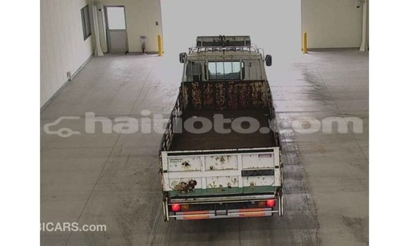 Acheter Import Voiture Isuzu Rodeo Blanc à Import - Dubai, Artibonite Acheter Import Voiture Isuzu Rodeo Blanc à Import - Dubai, Artibonite