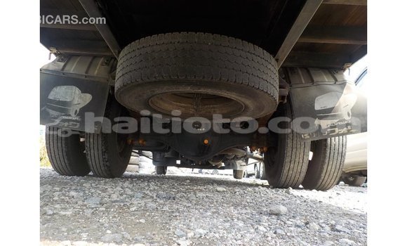 Acheter Import Voiture Isuzu Rodeo Blanc à Import - Dubai, Artibonite Acheter Import Voiture Isuzu Rodeo Blanc à Import - Dubai, Artibonite