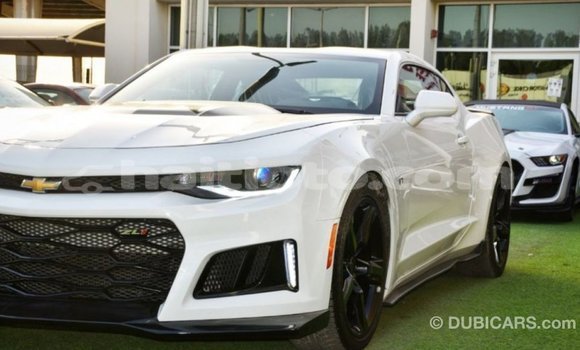 Acheter Import Voiture Chevrolet Camaro Blanc à Import - Dubai, Artibonite Acheter Import Voiture Chevrolet Camaro Blanc à Import - Dubai, Artibonite