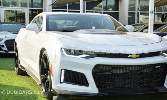 Acheter Import Voiture Chevrolet Camaro Blanc à Import - Dubai, Artibonite Acheter Import Voiture Chevrolet Camaro Blanc à Import - Dubai, Artibonite