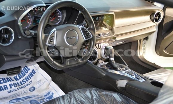 Acheter Import Voiture Chevrolet Camaro Blanc à Import - Dubai, Artibonite Acheter Import Voiture Chevrolet Camaro Blanc à Import - Dubai, Artibonite