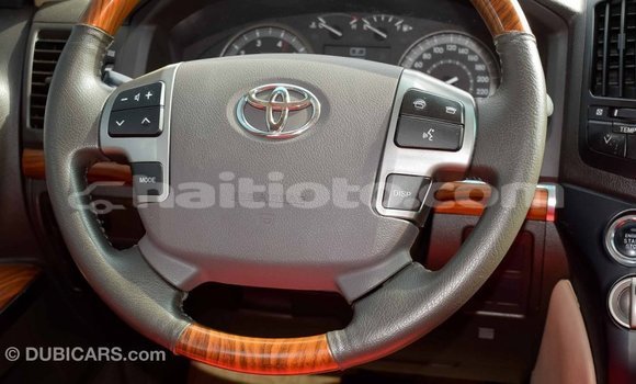 Acheter Import Voiture Toyota Land Cruiser Noir à Import - Dubai, Artibonite Acheter Import Voiture Toyota Land Cruiser Noir à Import - Dubai, Artibonite