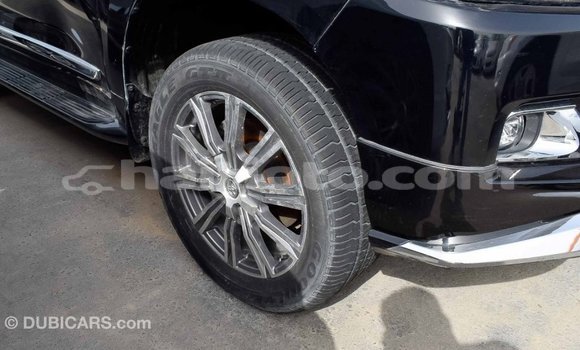 Acheter Import Voiture Toyota Land Cruiser Noir à Import - Dubai, Artibonite Acheter Import Voiture Toyota Land Cruiser Noir à Import - Dubai, Artibonite