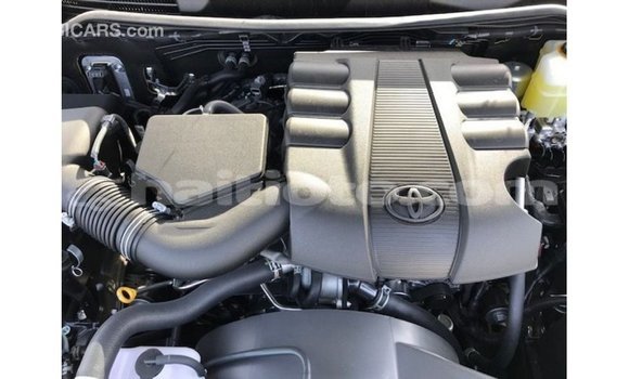 Acheter Import Voiture Toyota Land Cruiser Noir à Import - Dubai, Artibonite Acheter Import Voiture Toyota Land Cruiser Noir à Import - Dubai, Artibonite