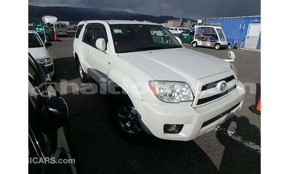 Acheter Import Voiture Toyota Hilux Blanc à Import - Dubai, Artibonite Acheter Import Voiture Toyota Hilux Blanc à Import - Dubai, Artibonite
