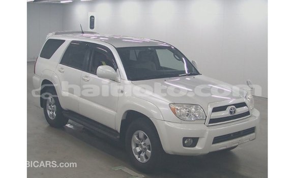 Acheter Import Voiture Toyota Hilux Blanc à Import - Dubai, Artibonite Acheter Import Voiture Toyota Hilux Blanc à Import - Dubai, Artibonite